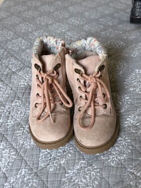 Old Navy Blush Suede Lace-Up Kids Boots with Knit Cuff